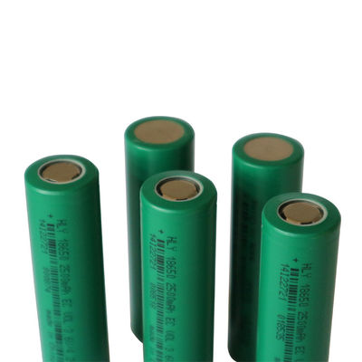 Батарея 18650 3.6V 2500mAh факела перезаряжаемые иона лития яркая светлая